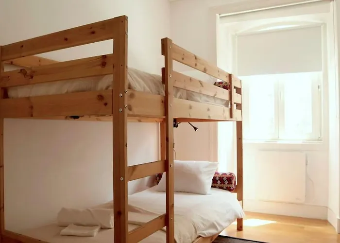 דירה Largo House ליסבון