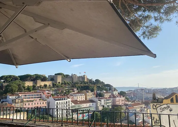 Largo House * ליסבון