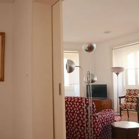 Largo House *