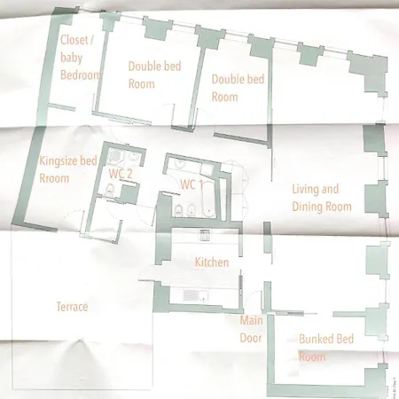 Largo House Апартаменти